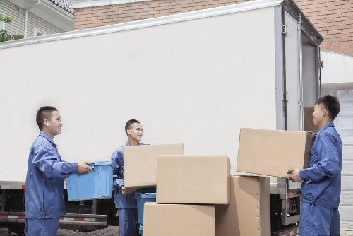 Truck hire service for flat and office removals in Isleworth
